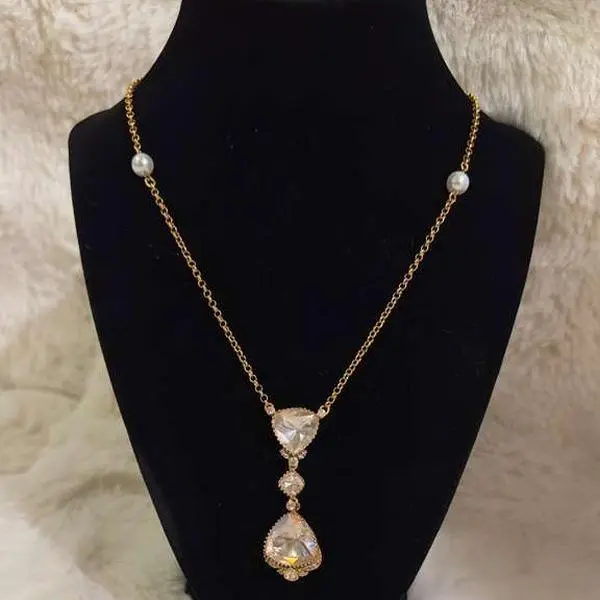 Ethereal Glow Costume Jewelry Locket Set, Fashion Accessory for Women