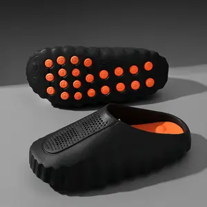 Men's summer new style clogs with massage beads, thick soles, non-slip, casual beach space sandals