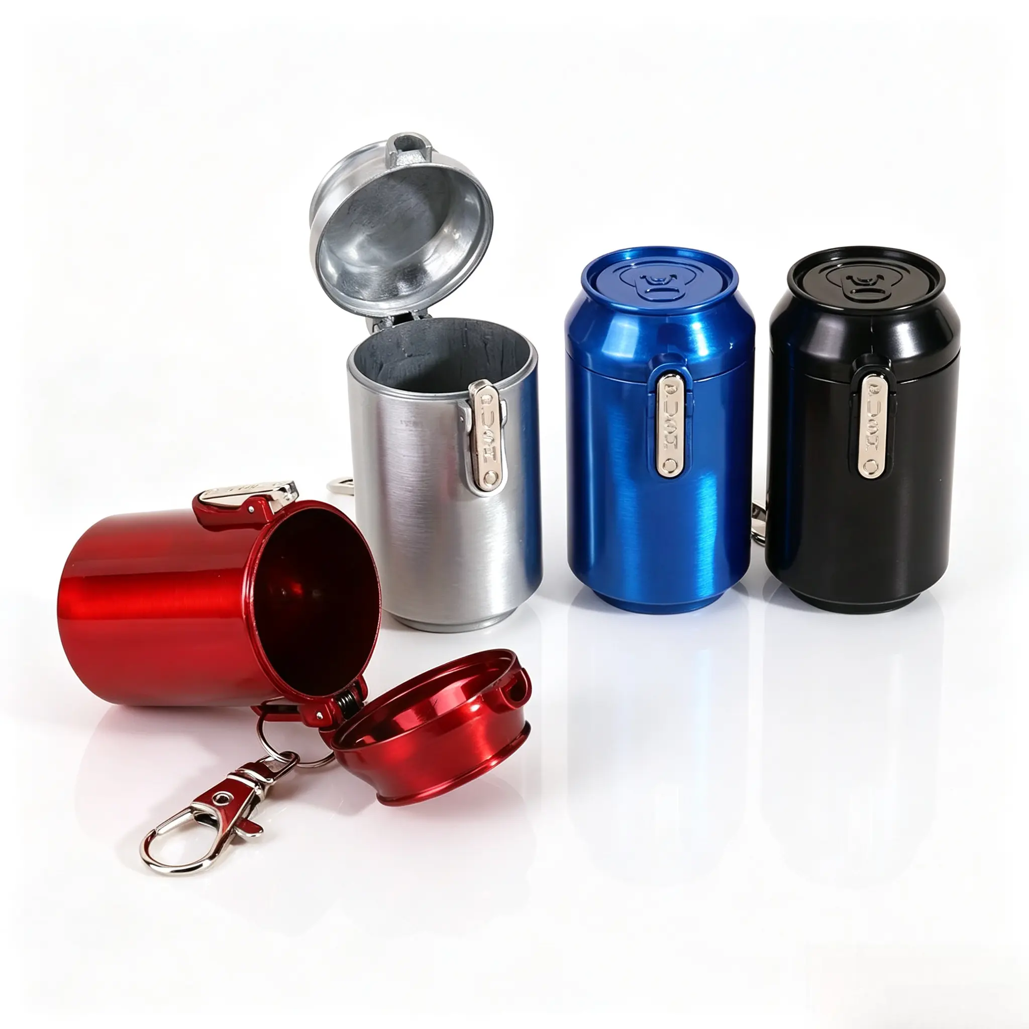 Portable Metal Ashtray with Lid Made of solid thick iron with a spillproof structure, it fits camping, travelling, household and office use. Exquisitely designed, it is an ideal gift for smokers.