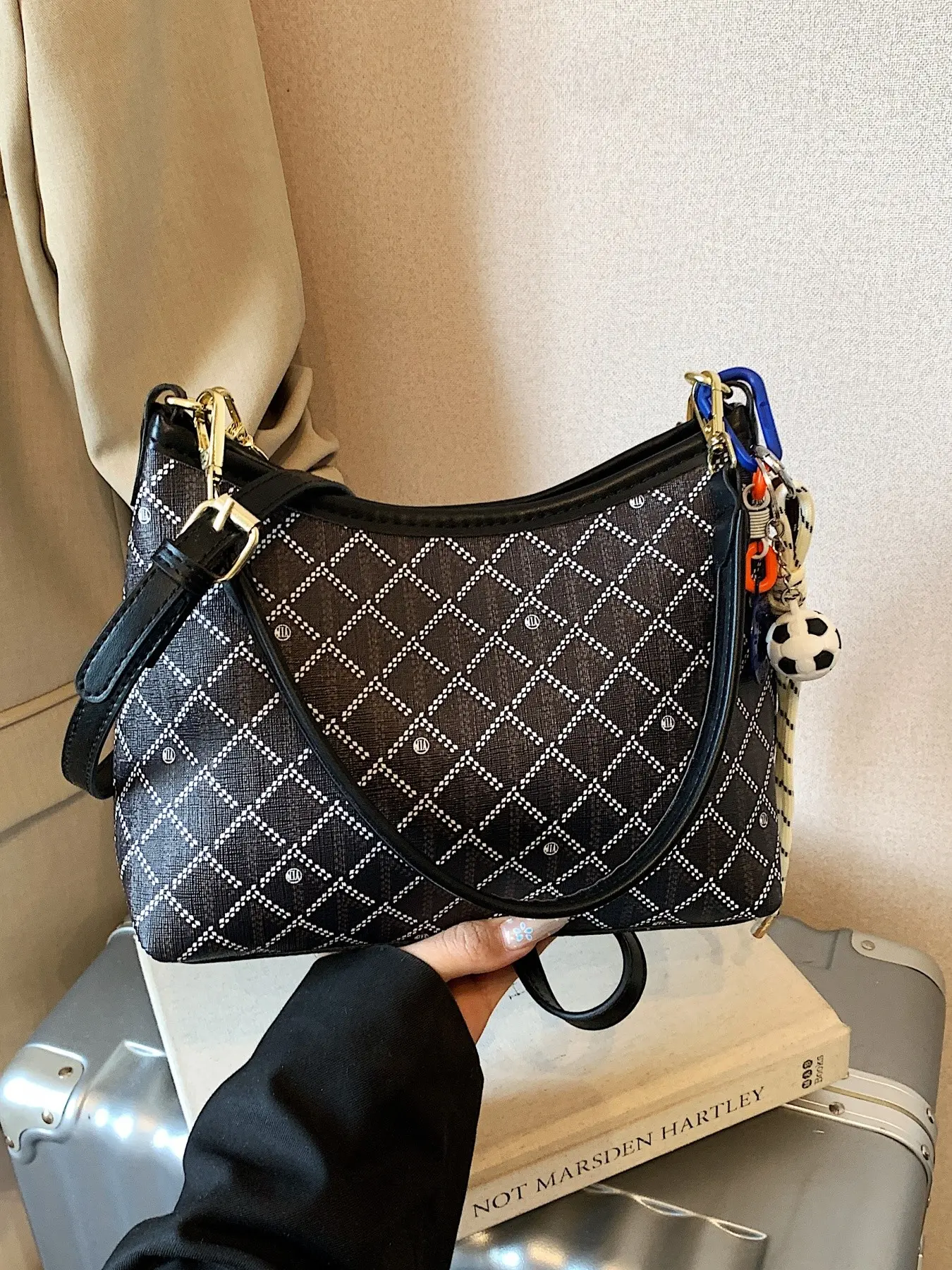 Lightweight Handbag for Daily Urban Use, Fashionable Bag, Classic Print Durable Luxury Small Crossbody Bag, Perfect for Women's Everyday, Trendy Commuting Bag, Lightweight Shoulder Bag, Casual Fashion Bag