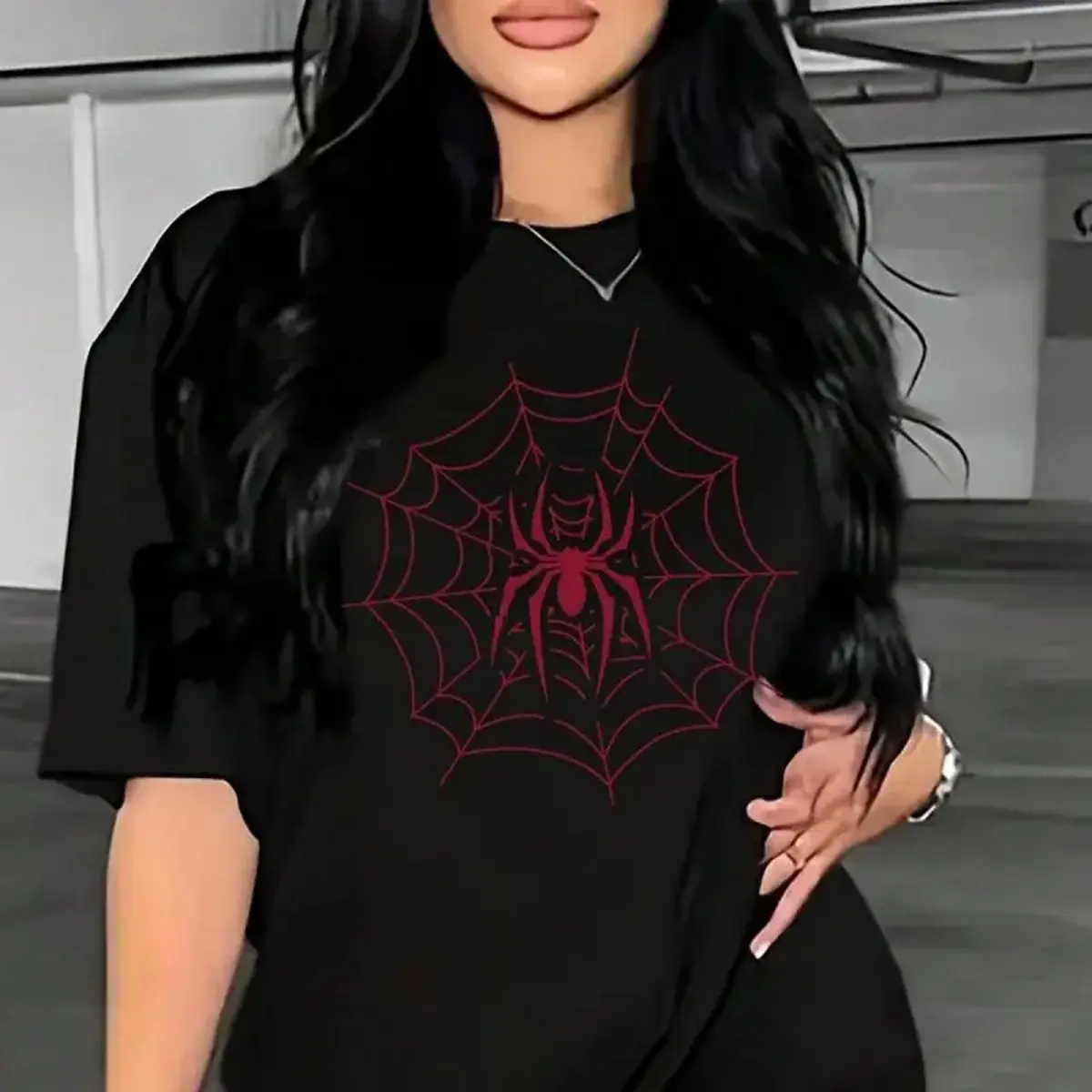 Women's Fitted Crew Neck Short-Sleeve T-Shirt with Spider Theme, Casual and Comfortable Women's Clothes for Daily Wear, Streetwear Tops, T-Shirts. Cotton Menswear Graphic Crew Neck Top, Women's Streetwear Crewneck T-Shirt.    （Translation note: The produc