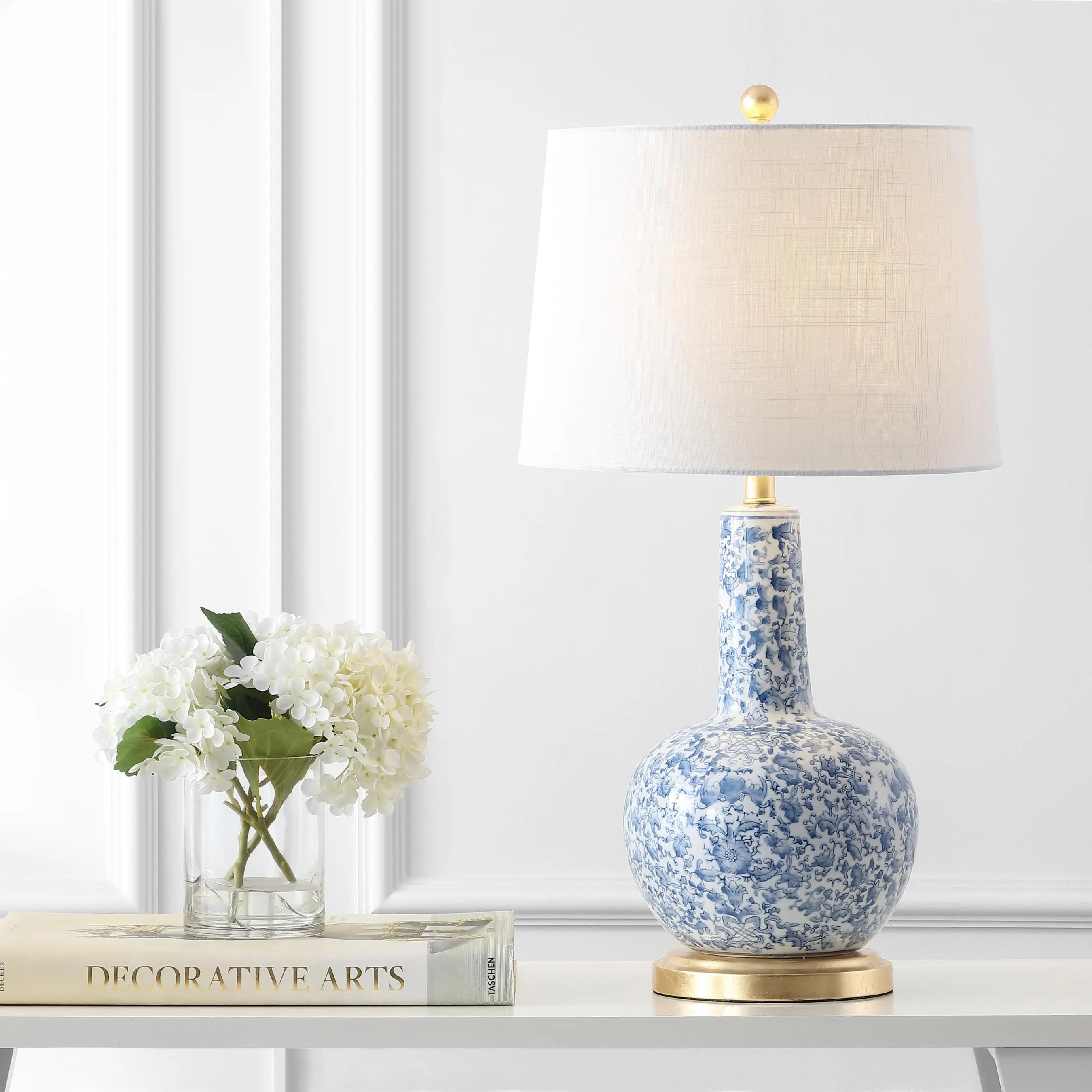 JONATHAN Y Chinois 30" Ceramic Metal Gourd Table Lamp, Blue/White | Classic Vine Pattern Traditional Cottage Style, Linen Shade, Gold Base, LED Bulb Included