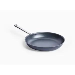 Carbon Nonstick™ Frying Pan Carbon Nonstick™ Frying Pan