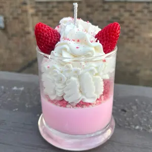 Strawberry shortcake candle Strawberry shortcake candle