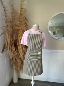 Unisex Christmas Apron - Mandil Navideño  - Green and Brown, Adjustable Strap, Machine Washable - Womenswear