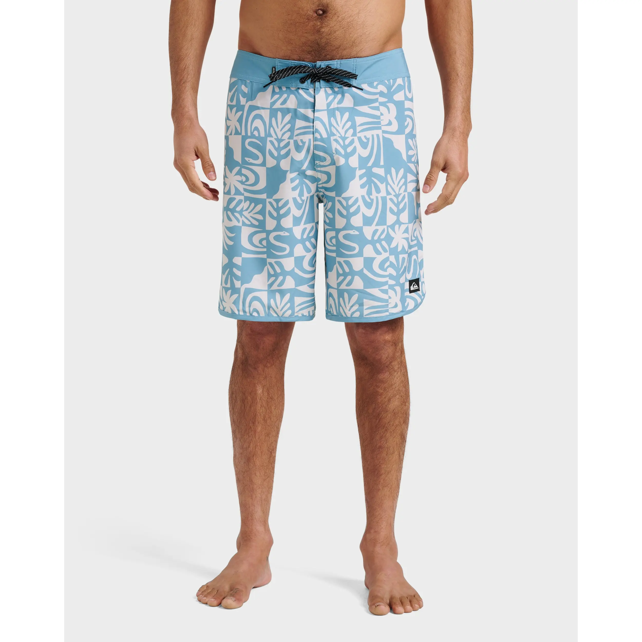 Quiksilver | Surfsilk Scallop Terra 19" Boardshorts | Men's SURFSILK Performance Fabric 4-Way Stretch | Surf & Swim