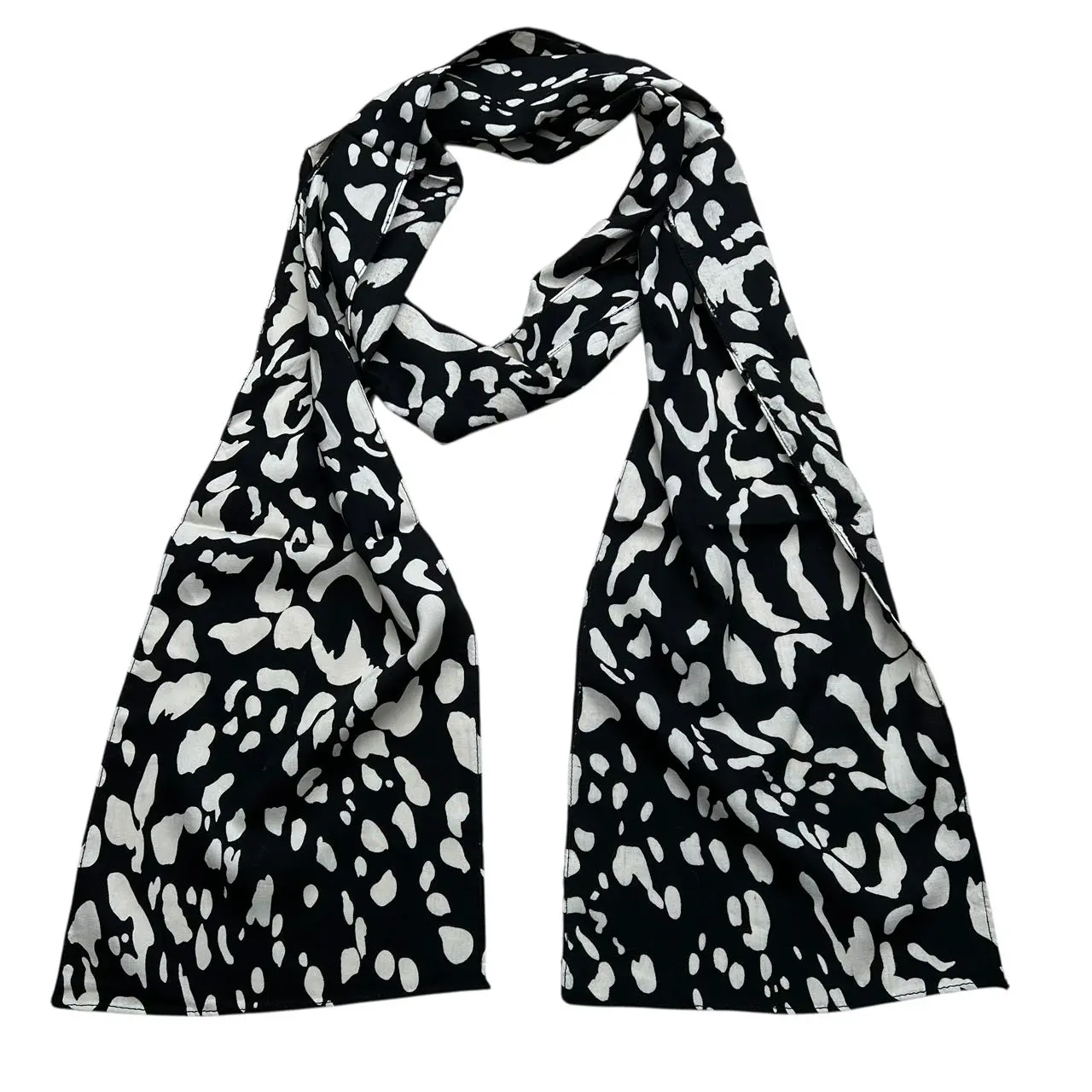 Free shipping; women's autumn scarf made from a comfortable cotton-polyester blend. Lightweight design—perfect for everyday wear, travel, the beach, parties, and holidays.