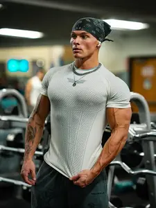 Men's Fitness Top, Casual Running Quick-Dry Breathable Tight Fit Short Sleeve T-Shirt, Gym Training, Night Run, Daily Wear, Comfortable