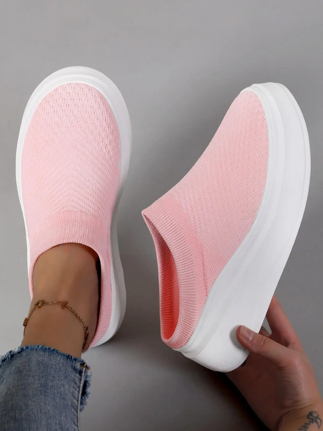 Women's Mesh Breathable Lightweight Sneakers, Casual Comfortable Sports Running Walking Shoes, All-match Round Toe Slip on Shoes for Daily Wear, Athletic Lightweight Footwear, Low Cut Shoes, Breathable Workout Shoes