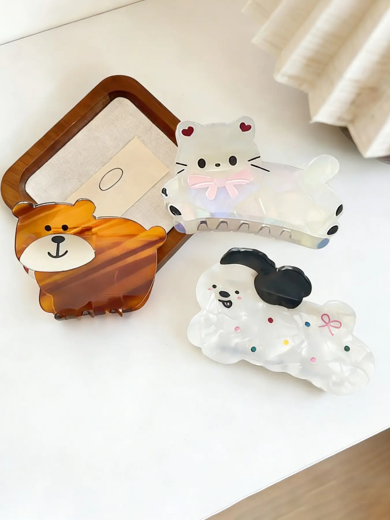 Cute Acrylic Dog Bear Cat Hair Claw Clip, Sweet Animal Hair Accessory, High-End Style, Suitable for Short and Thin Hair