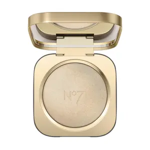 No7 Radiant Glow Powder Highlighter Makeup - Lightweight, Buildable Highlighting Powder for a Dewy, Natural-Looking Shine - Silky Illuminator in 3 Glowing Shades - Gold Silk (5g)