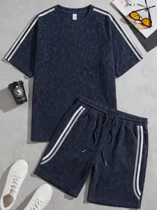 Men’s American vintage dark leopard print set with white stripes on the sides, raglan sleeves, loose breathable short-sleeve top and shorts two-piece set