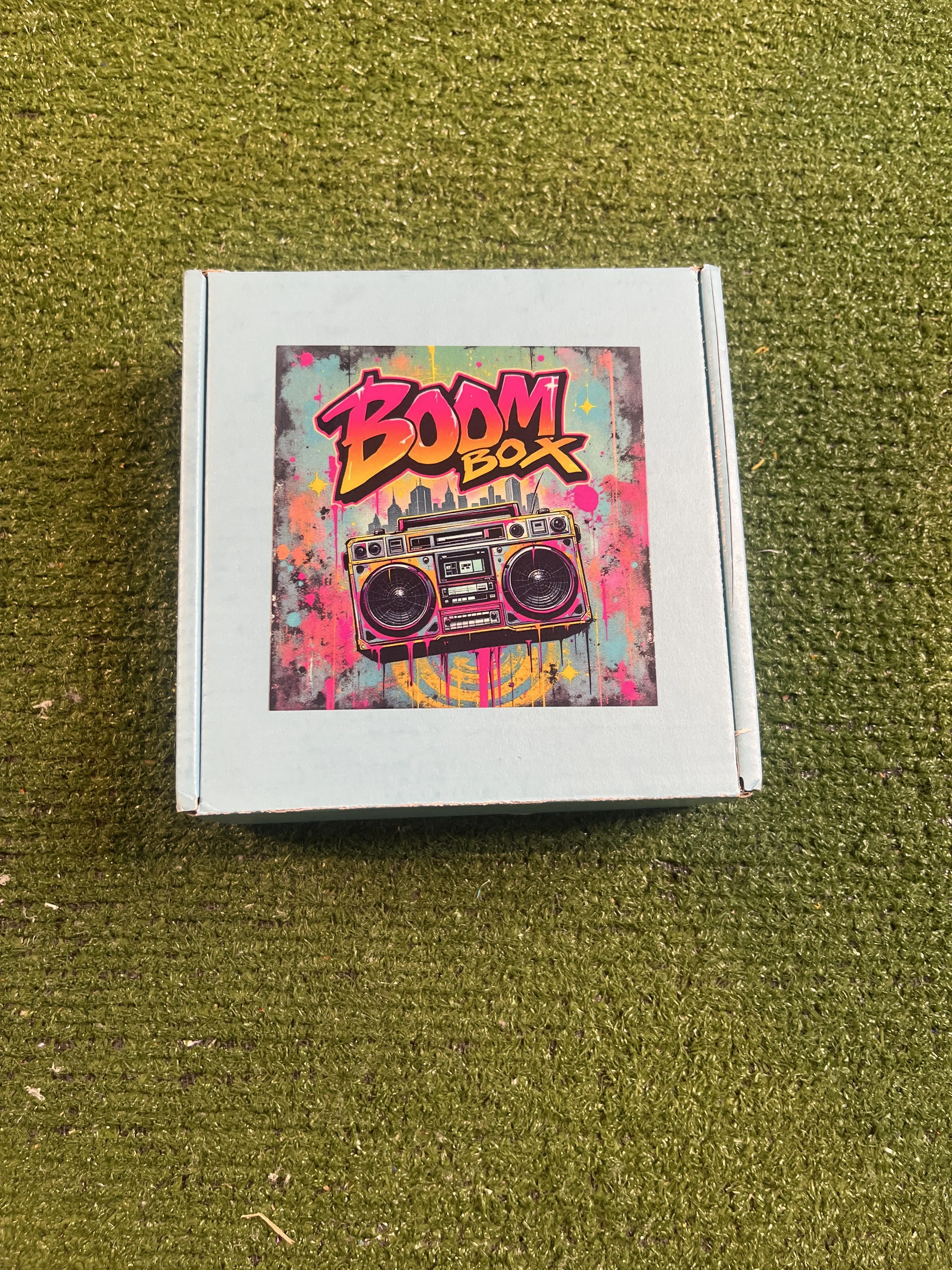 (1) Boom Box + (3) Black Sweats Divisional Break - Sports Trading Cards