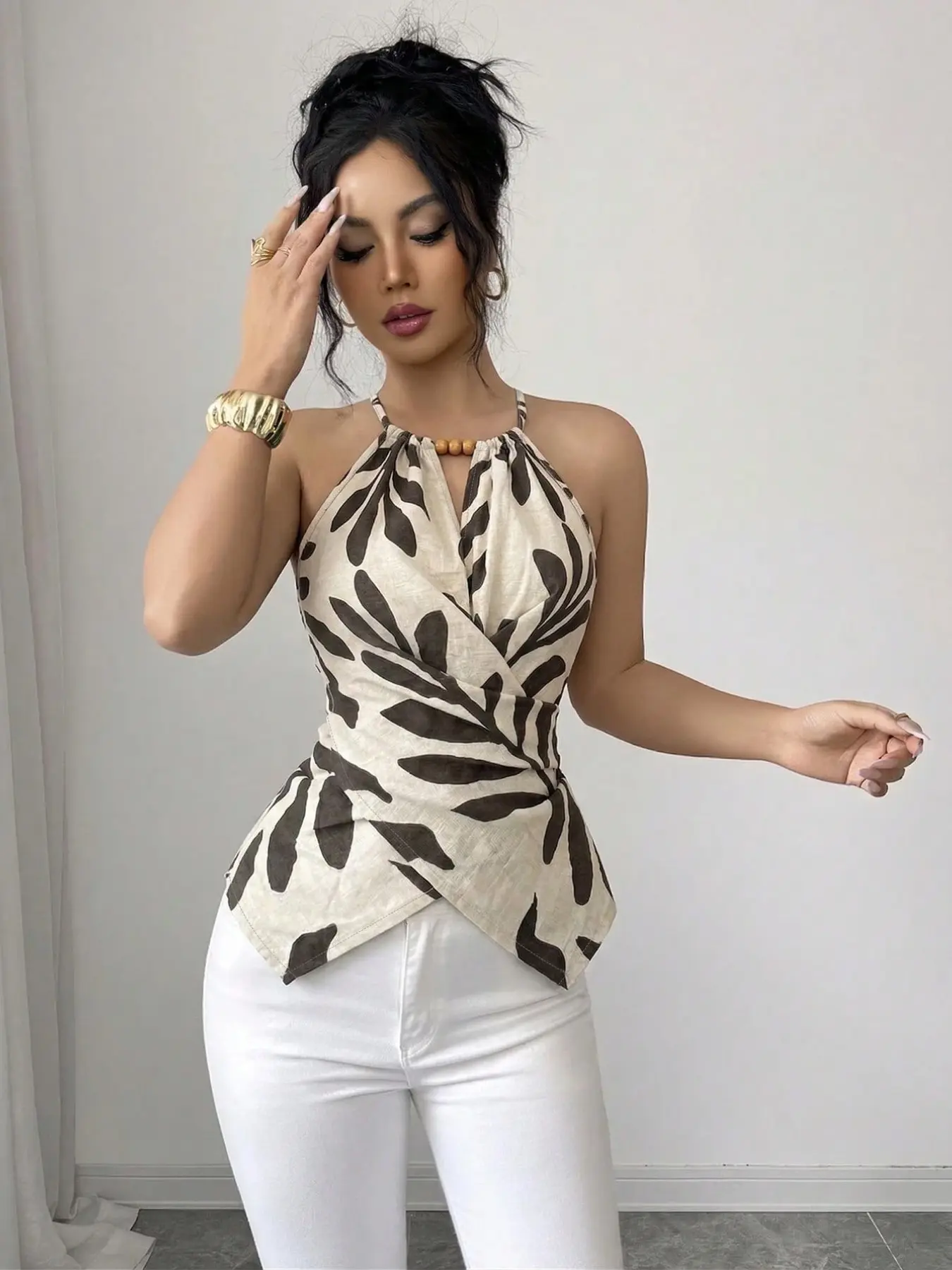 Elegant Halter Neck V-Neck All Over Print Sleeveless Top, Summer Waist-Cinch Slimming Asymmetrical Hem Chiffon Shirt, European Style Shoulder-Baring Commute Vacation Blouse, Casual Chiffon Tops