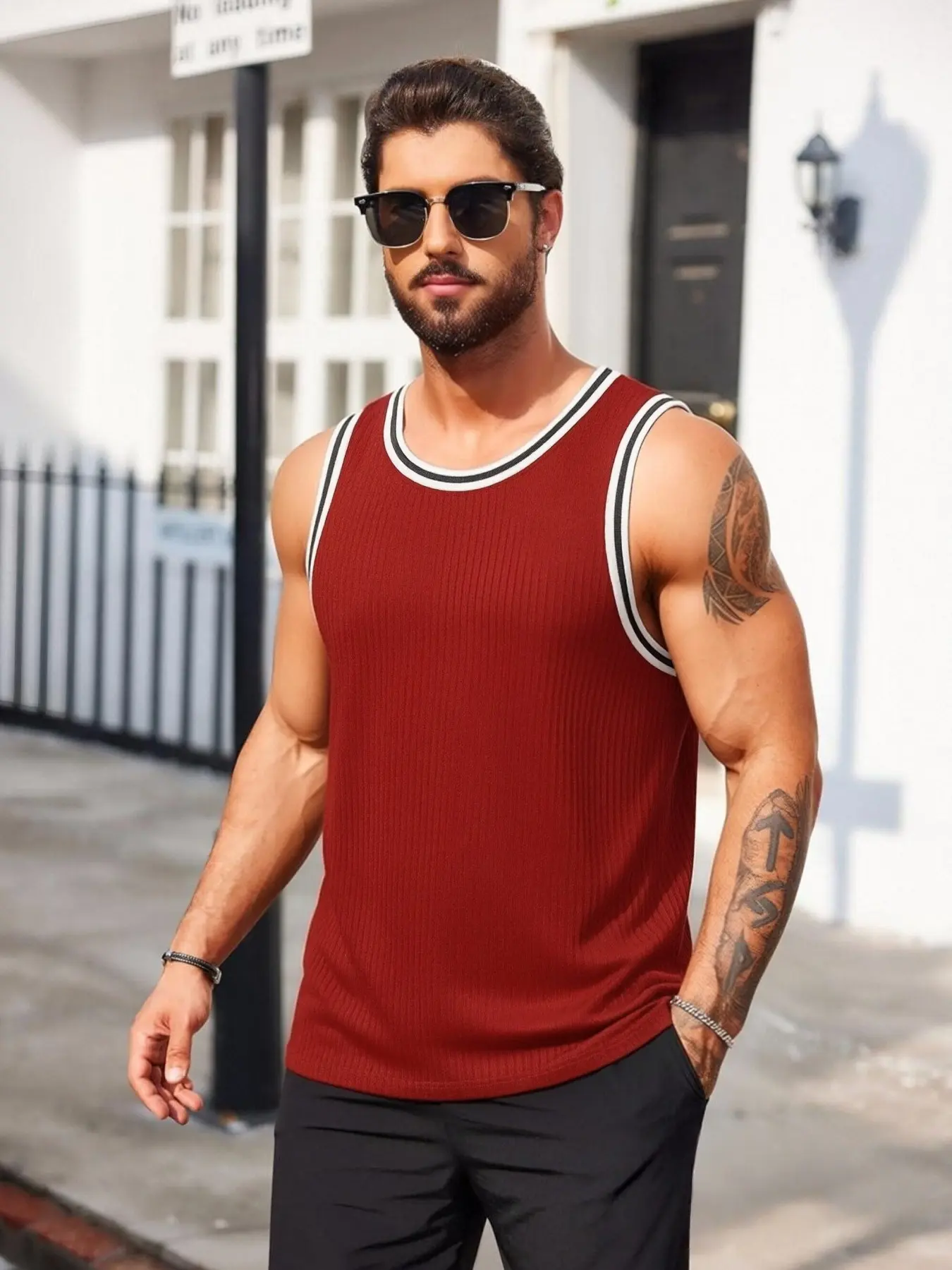 Men's solid-color simple daily Loose knit vest Tops. Suitable for casual summer wear, with a comfortable and fashionable design. Perfect for daily use and exercise.