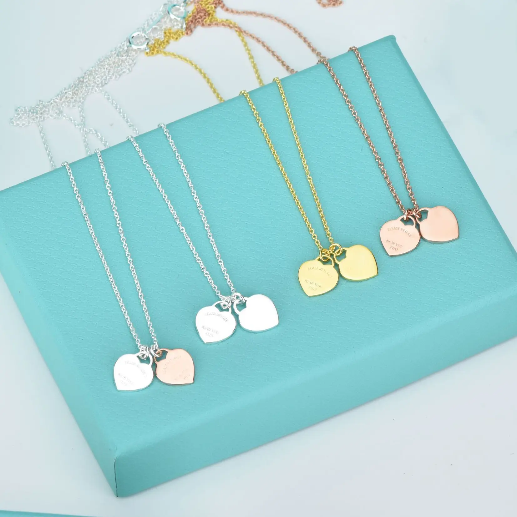 Unique Heart T Letter Family Pendant Necklace for Ladies, Minimalist Versatile Collarbone Necklace Jewelry, Thoughtful Present for Birthday Anniversary Daily Wear