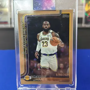 LeBron James — 2025-26 Topps Flagship Gold /2025