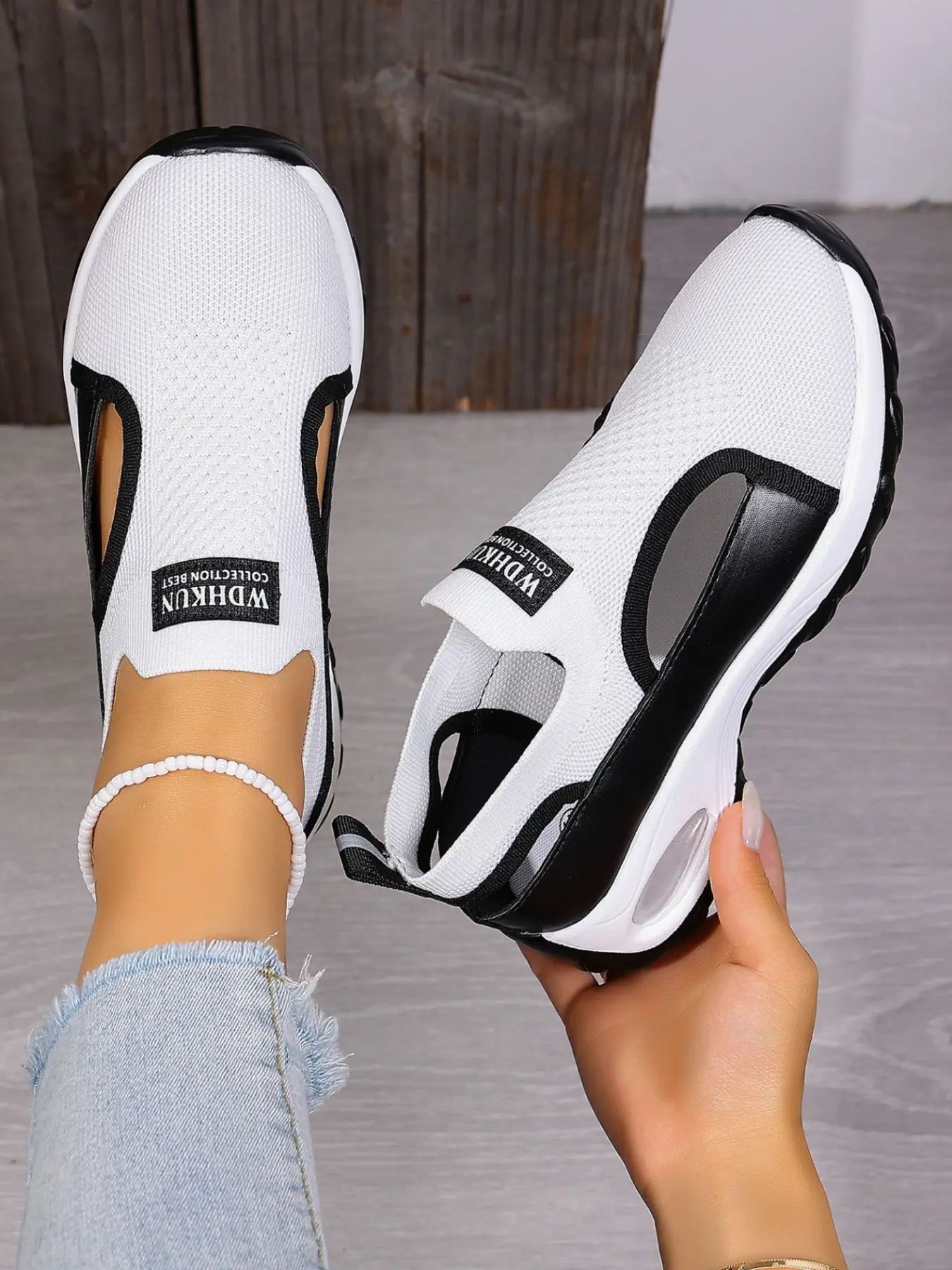Women's Fashion Student Outdoor Sports Fabric Beach Walking Sandals, Toe Covering, Open Heel, Comfortable and Stylish, Ideal for Outdoor Activities