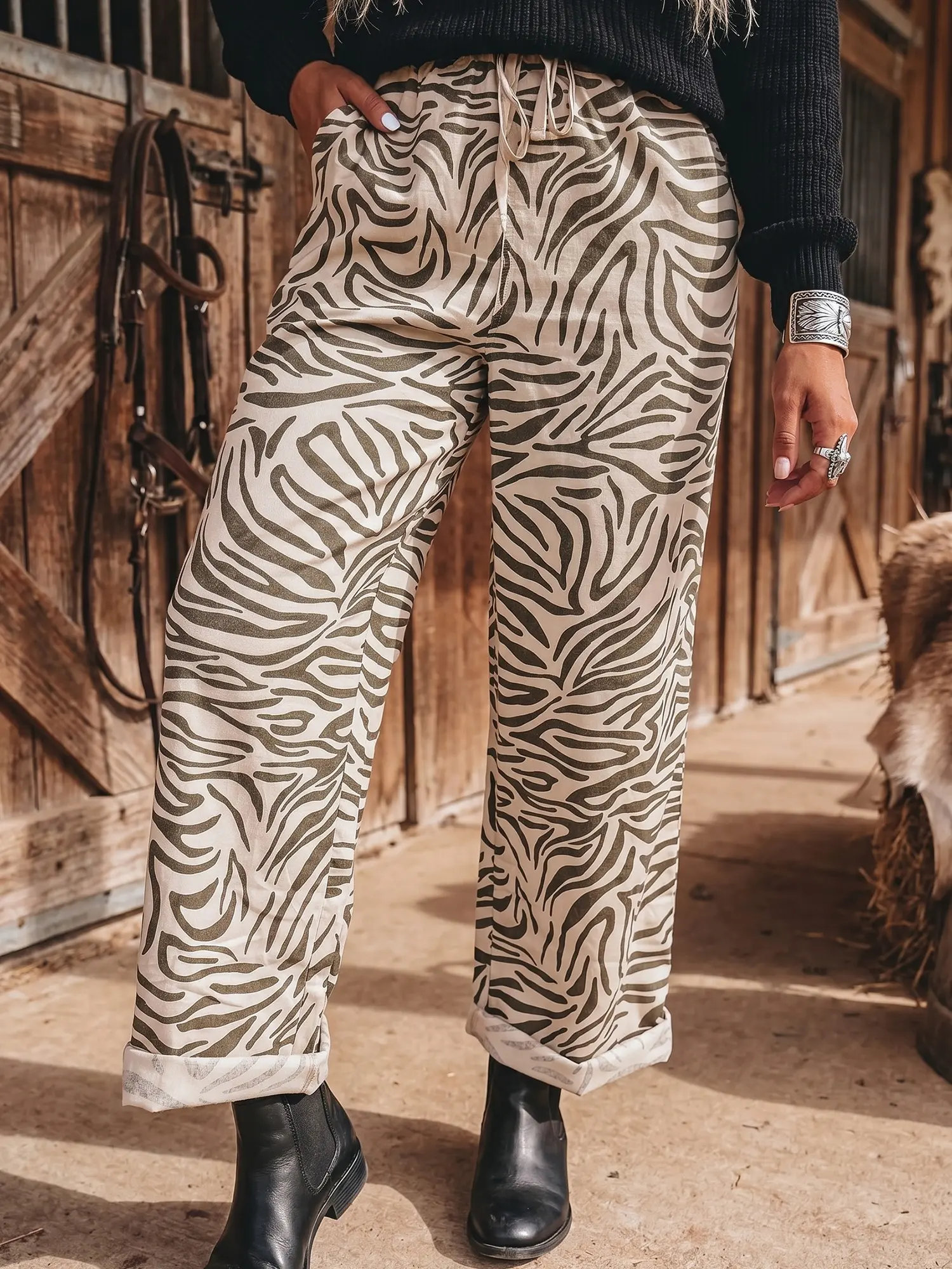 Women's Casual Pants with Pockets, Soft and Comfortable Western Zebra Print Trousers with an Adjustable Drawstring Waist, Bottom, Fabric