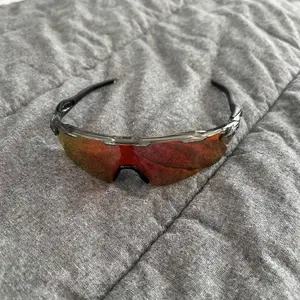 Fashion Men‘s Sunglasses Case - Great for Cycling, Motorcycle Riding, Fishing & outdoors