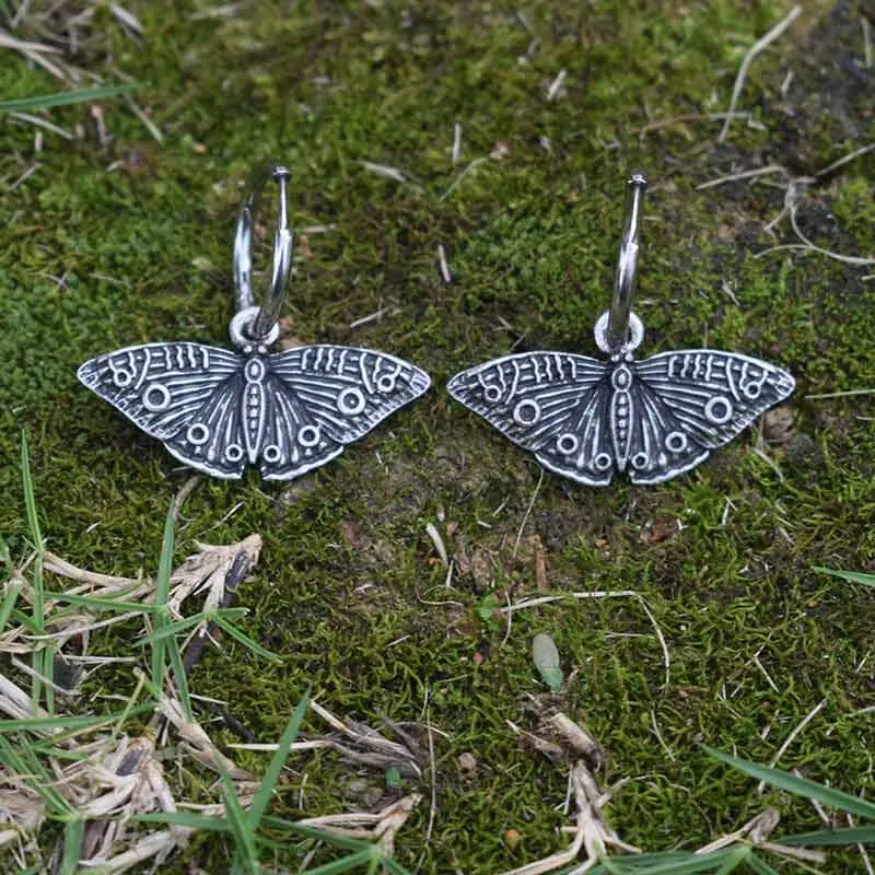 GTHIC Enchanting Vintage Witchcraft Butterfly Moth Alloy Earrings, Women's Unique Flair Fashion Statement Jewelry Accessories for Daily Wear