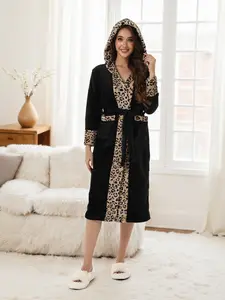 Women's Fall & Winter Flannel Robe, Leopard Print Colorblock Design, Thick Woven Fabric, Elegant Fitted Style, Night Robes