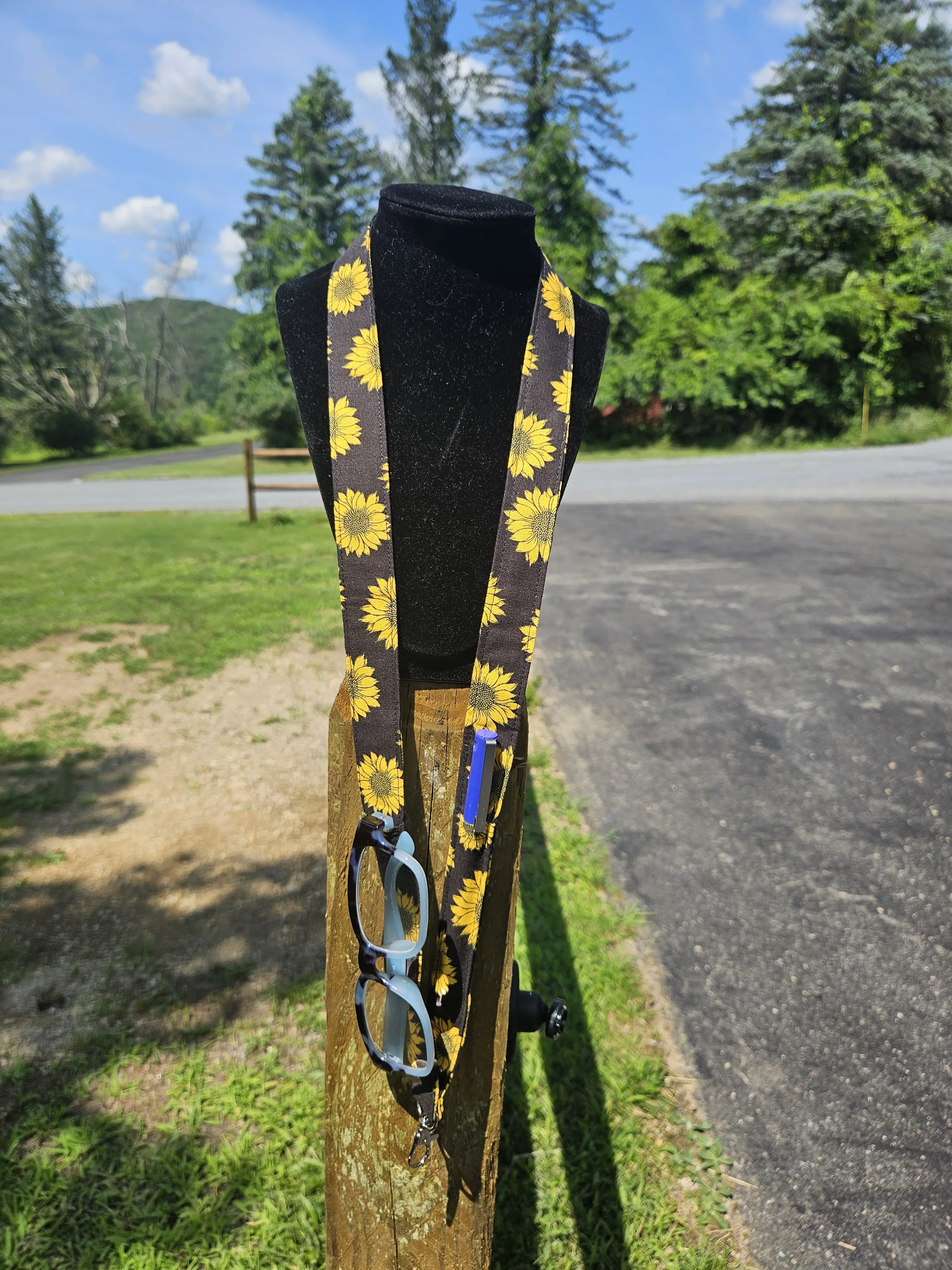 Handmade Safety Lanyard With Pockets | Pen & Glasses Holder | Breakaway Fabric Neck Lanyard | Sunflower