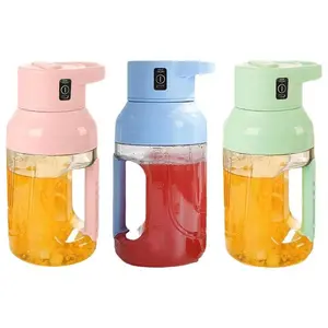 Sunbeam Sipster: 1500ml USB Rechargeable Portable Juicer