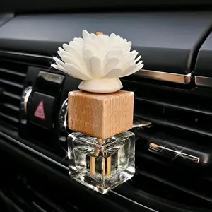 Car oil diffusers car air freshener vent clip tiktok shop car air freshener multiple fragrances Car decoration