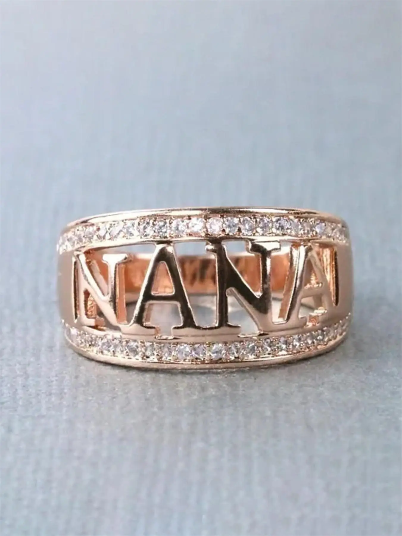 1 PC Classical Cubic Zirconia Alphabet Design Copper Ring For Grandmother For Daily Party Jewelry Mother's Day Gift Personalized Alphabet Ring Statement Rings Beautiful Rings Initial Ring