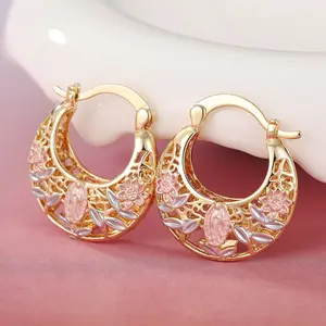 Vintage Floral Hollow Hoop Earrings for Women, Gold Tone Flower Pattern Hoops, Elegant Retro Statement Earrings, Fashion Jewelry Gift for Daily Wear Party