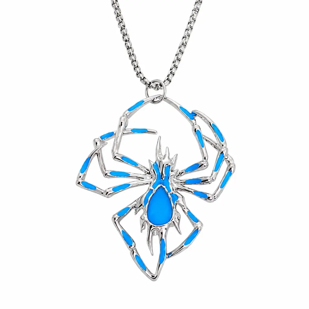 Luminous Spider Pendant Necklace, Glow in The Dark Stainless Steel Gothic Punk Spider Jewelry, Adjustable 50+5cm Chain, Cool Night Light Spider Necklace for Men Women Halloween Party Daily Wear, Unique Animal Themed Statement Necklace