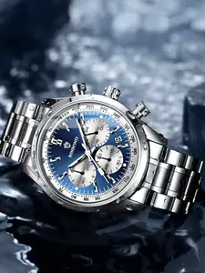 A men's silver round stainless steel strip light luxury retro luminous calendar gentleman style quartz analog watch