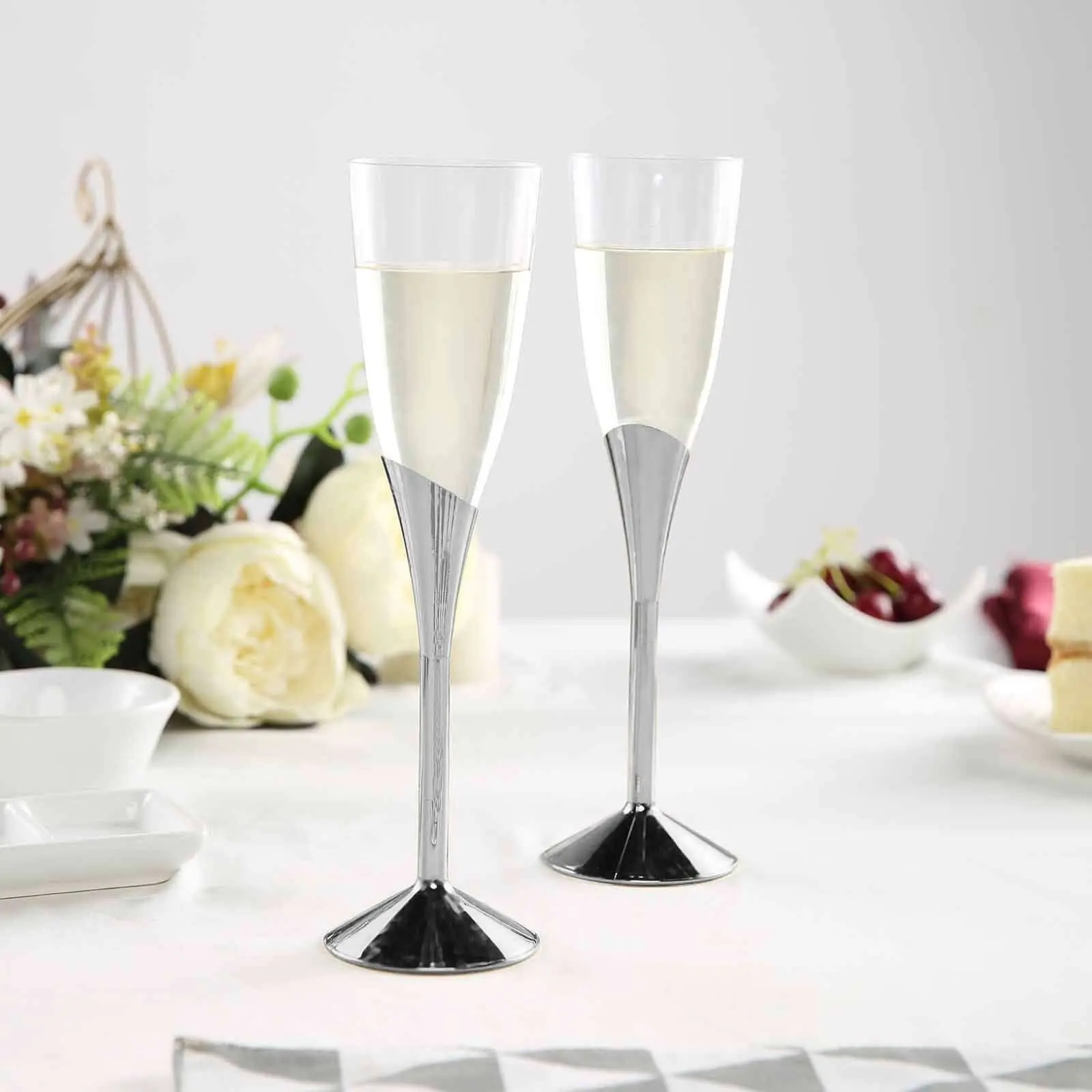 6-Pack Glossy Disposable Plastic Champagne Flutes - 5oz Clear/Silver Champagne Cups with Detachable Base, Festive Home & Party Supplies for Birthday, Wedding Drinking Glassware, Champagne Cup