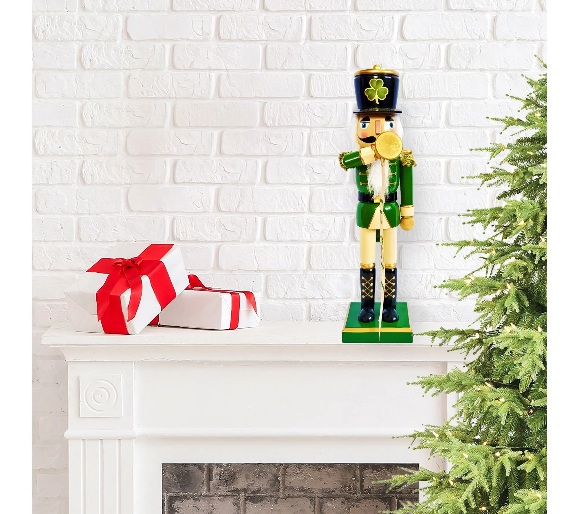 Santa's Workshop 14" Irish Bugler Nutcracker