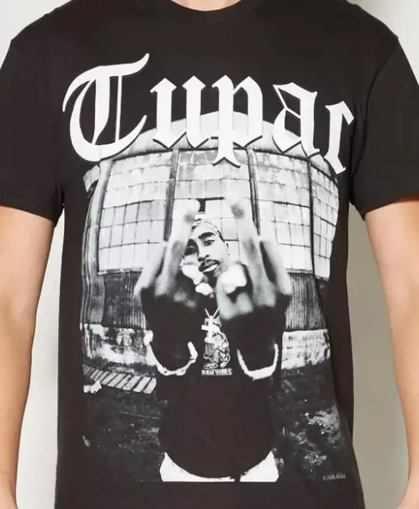 Tupac Finger T shirt, gift for girl and boy, T shirt for Women & man, Menswear Underwear Top Womenswear