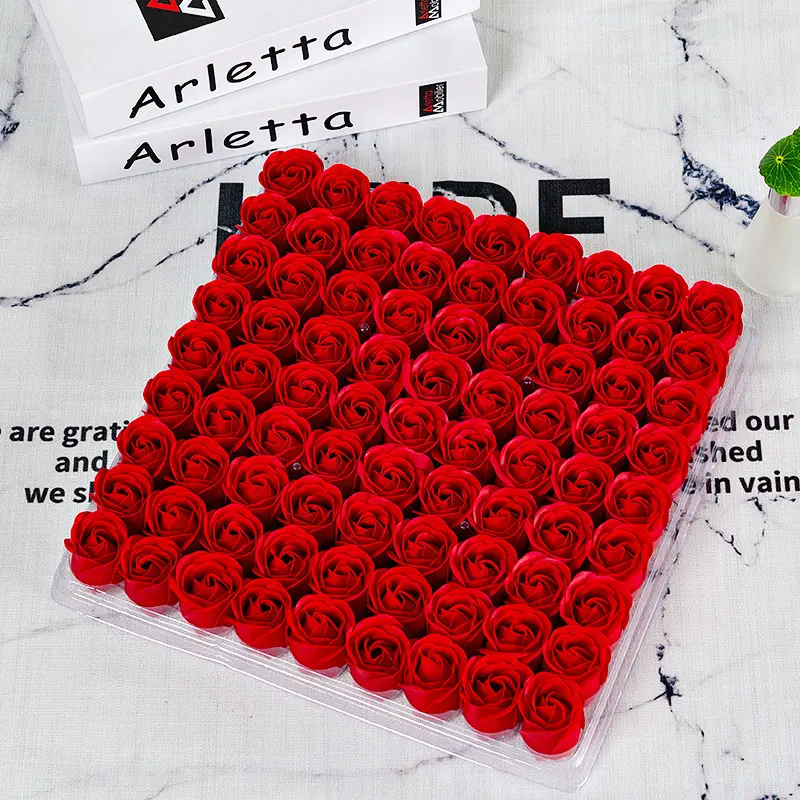Artificial Rose Gift Box, 81pcs Romantic Heart-Shaped Soap Flower, Artificial Flower Bouquet, Fake Roses, Rose Flower Design, Anniversary Wedding Gift, Valentine's Day, Mother's Day, Birthday Party Decorations, Fake Flowers Decor