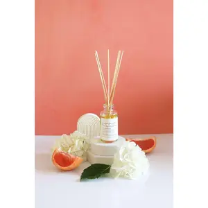 Grapefruit + Honeysuckle Reed Diffuser