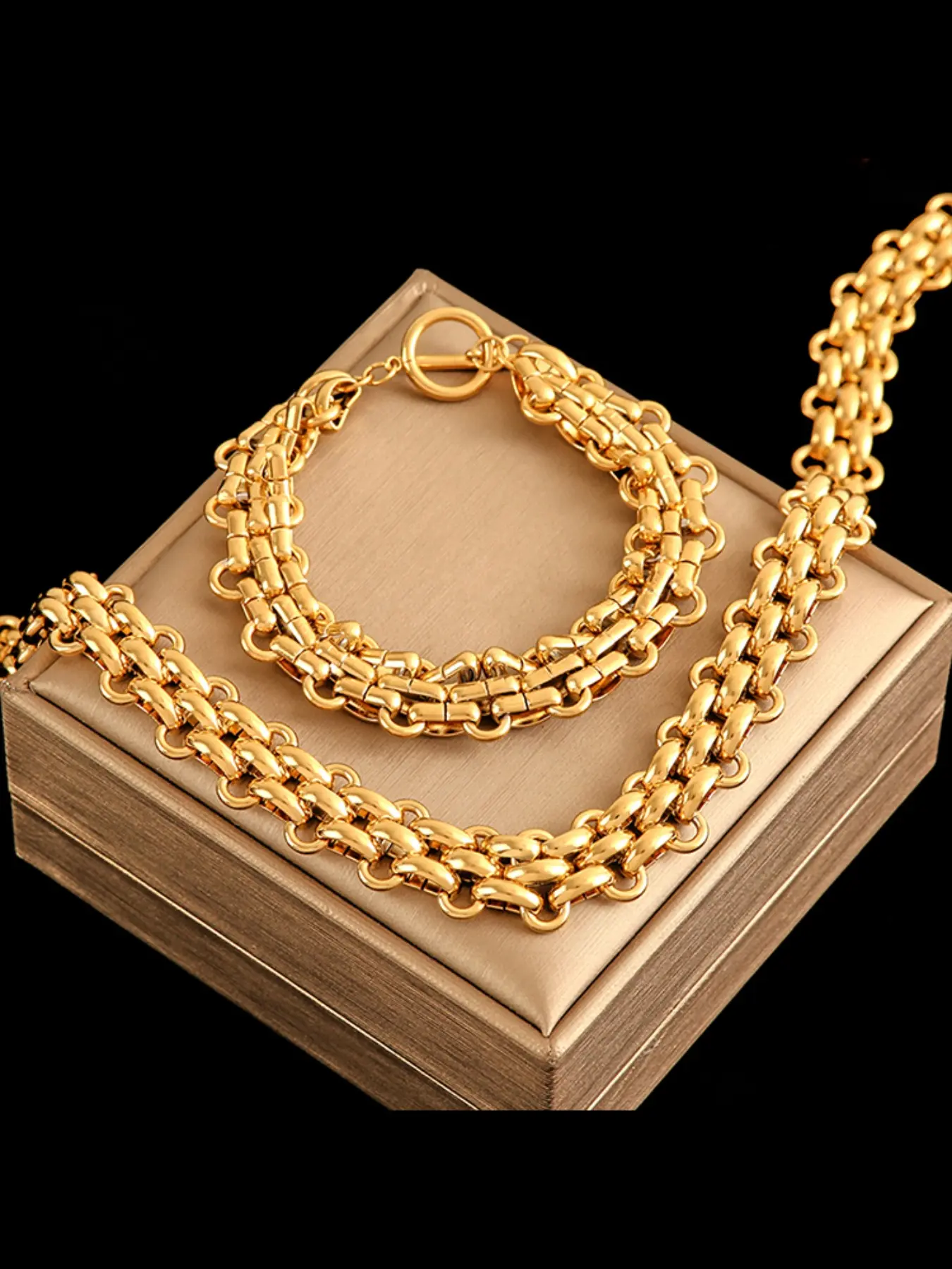 2Pcs Stainless Steel Cuban Chain Statement Necklace Bracelet Set For Women Gift Set New Punk Style 18K Gold Plated Waterproof Jewelry Sets