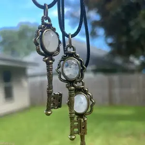Natural Moonstone Hecate Key Pendant Necklace with Adjustable Cord Chain, Vintage Witchcraft Amulet, Unisex Mystical Protection Chain Jewelry Necklaces for Daily Wear, Spiritual Gifting