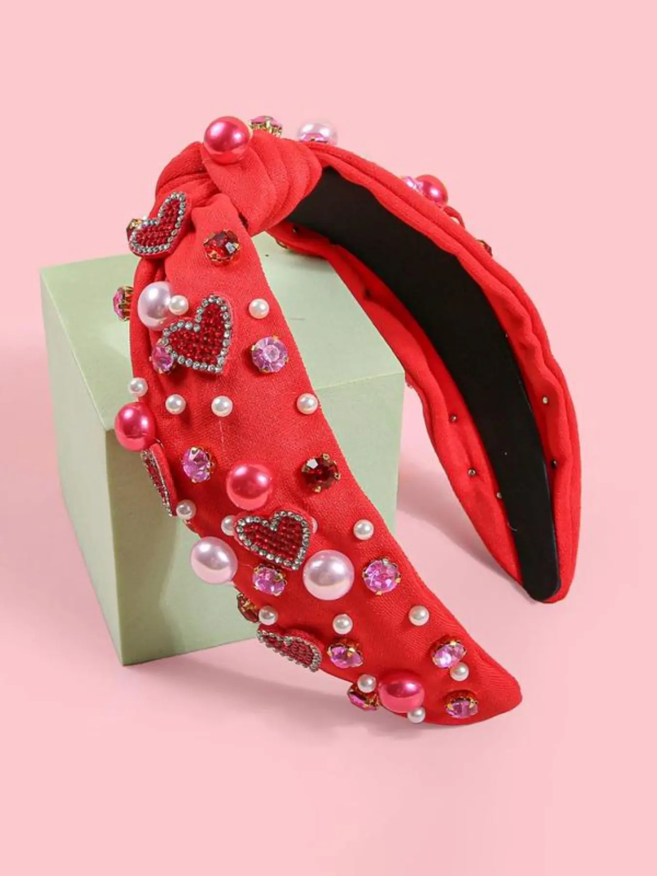 This beautiful women's Valentine's Day headband, Chic headbands, adorned with rhinestones and imitation pearls, is the perfect gift for friends and family, suitable for elegant occasions, everyday wear, Valentine's Day