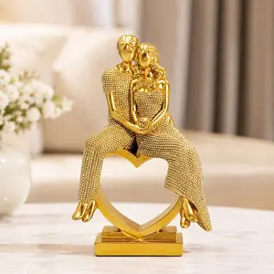 Modern Resin Couple Sculpture, Minimalist Hugging Design, Desktop Decor for Living Room, Romantic Atmosphere Ornament, Small Home Decoration