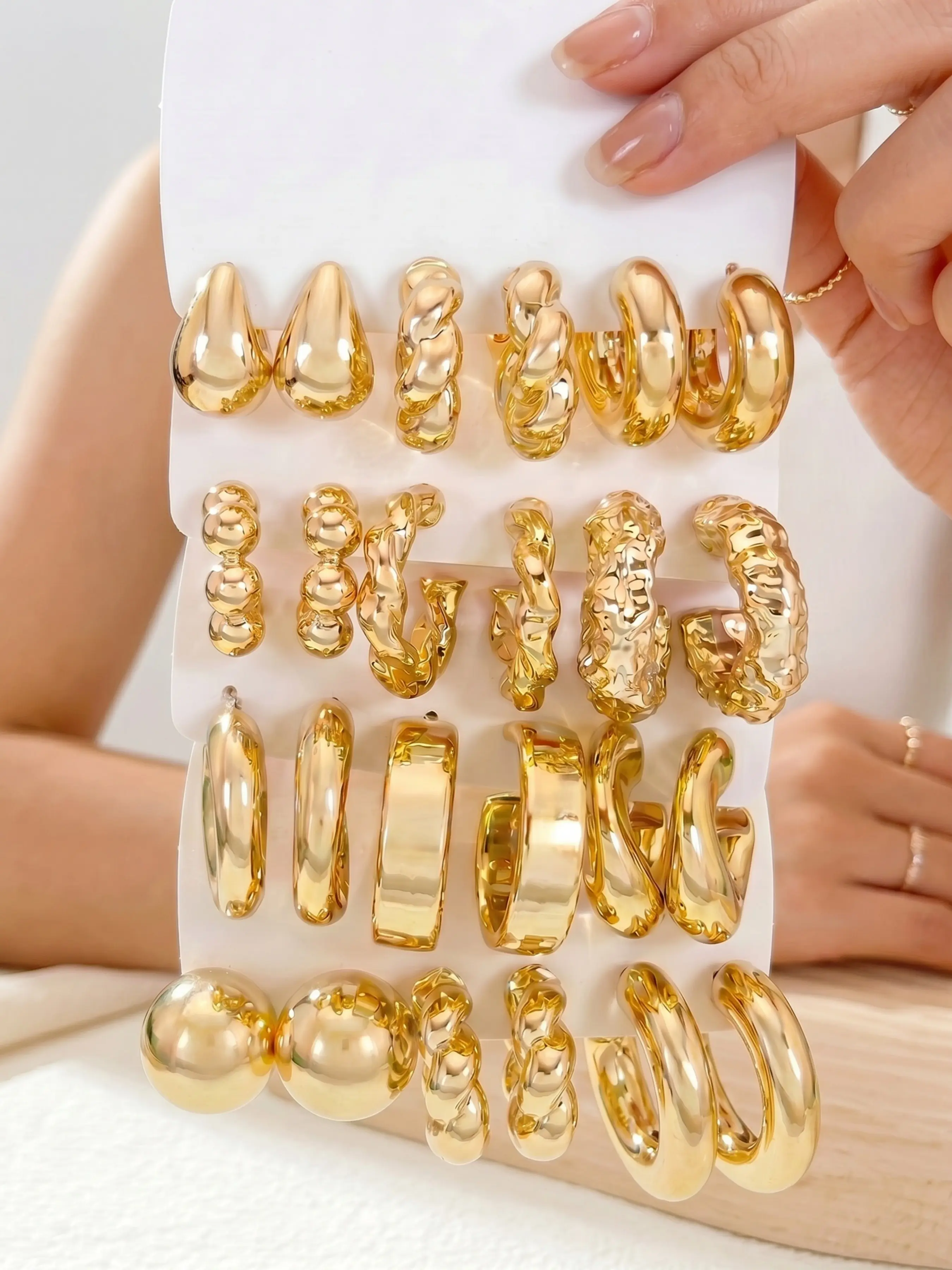 Women’s Dainty Eco‑Friendly Plastic Gold Chunky Hoop Earrings Bulk, 12 Pairs Twisted Teardrop Beaded Hammered Textured Open C‑Shaped Earrings, Daily Wear Elegant Lightweight Jewelry, Fashionable Hoop Earrings