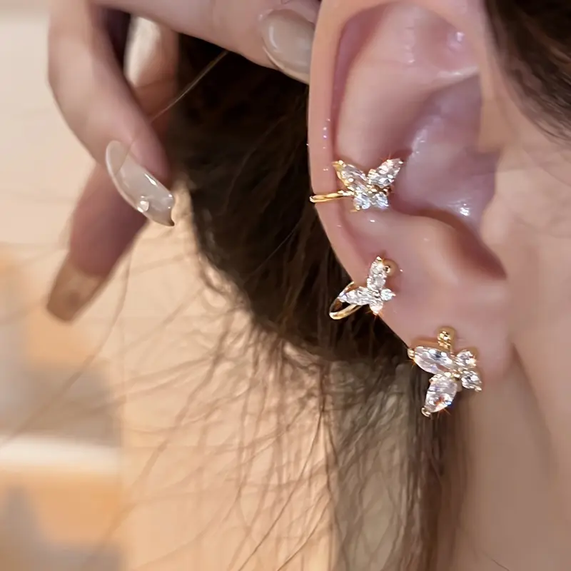 Soco Zircon Butterfly Non-Pierced Ear Clip for Women, Light Luxury Niche Design Ear Cuff DDES0340, High-End Earrings, 14K Gold-Plated