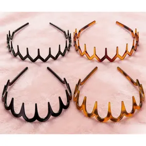 Zig Zag Plastic Headbands for Women, 4-Piece CDTW Easter Gift Set with Tooth Hair Combs, Wavy Hair Bands and Hoop Accessories (Black/Amber)