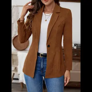 A women's brown collar double-breasted fitted casual jacket for autumn and winter, a fashionable new design. Womenswear Coats