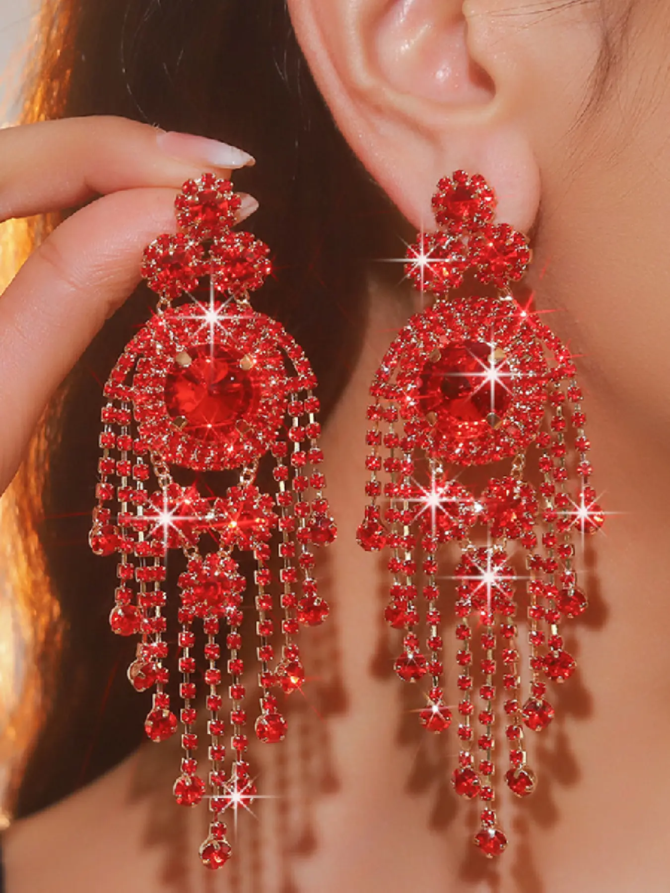 Luxury Silver Color Crystal Earrings for Women, Long Tassel Design, Perfect for Parties Weddings Holidays, Rhinestone Earrings, Statement Earrings, Unique Earrings, Party Festival Earrings, Fashionable Earrings, Fashion Ear Jewelry, Sparkling Ear Jewelry