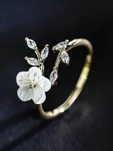 1pc Stylish and Elegant White Flower-Motif Zirconia Leaf Open-Band Ring: A Simple, Exquisite, Feminine Ring Perfect for Everyday Wear and Parties