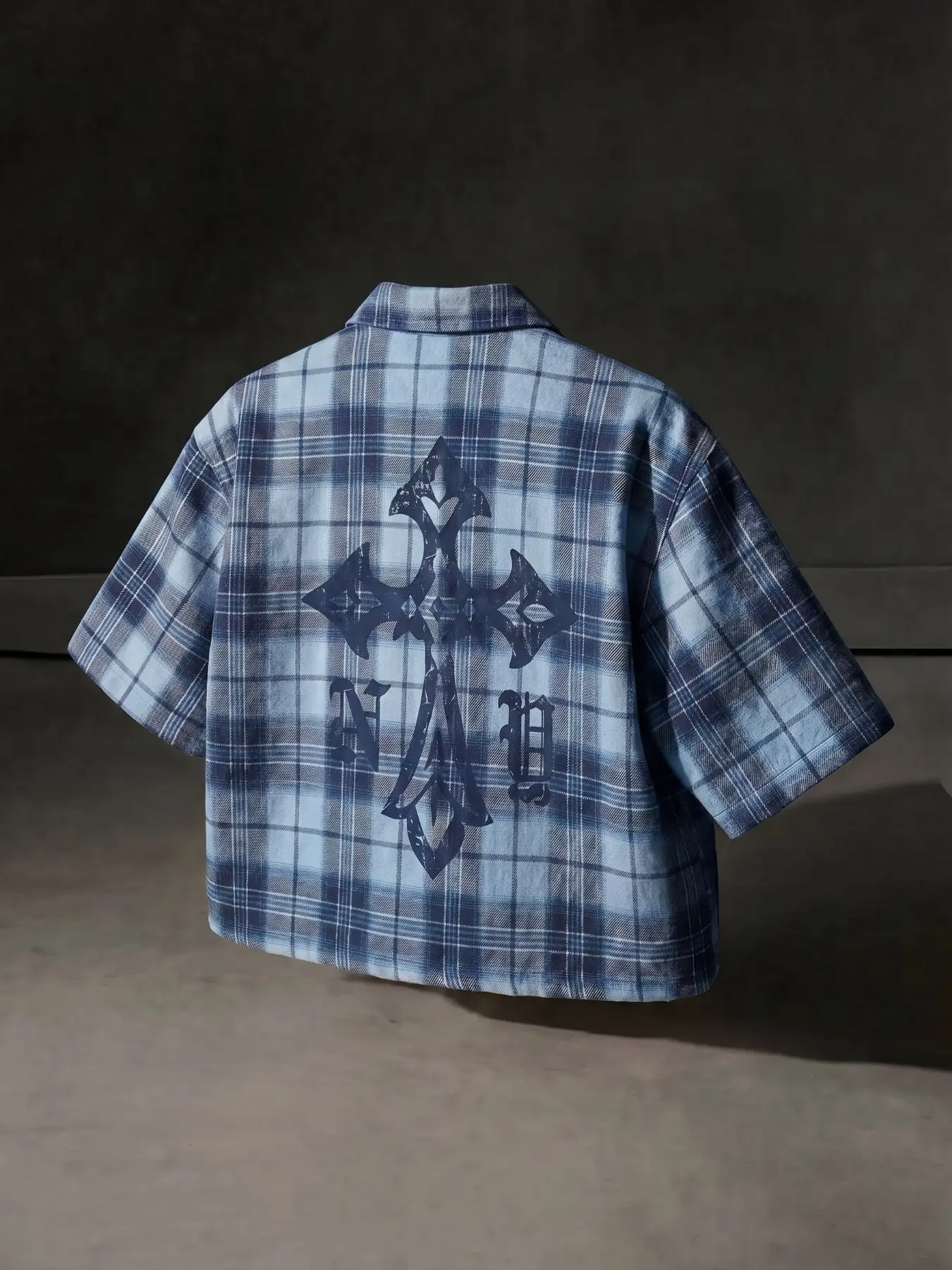 American Vintage Plaid Cross Print Short Sleeve Shirt, Checked Shirt, Men's High Street Vibe Loose-Fit Top, Casual Fashion Apparel, Cross Shirts