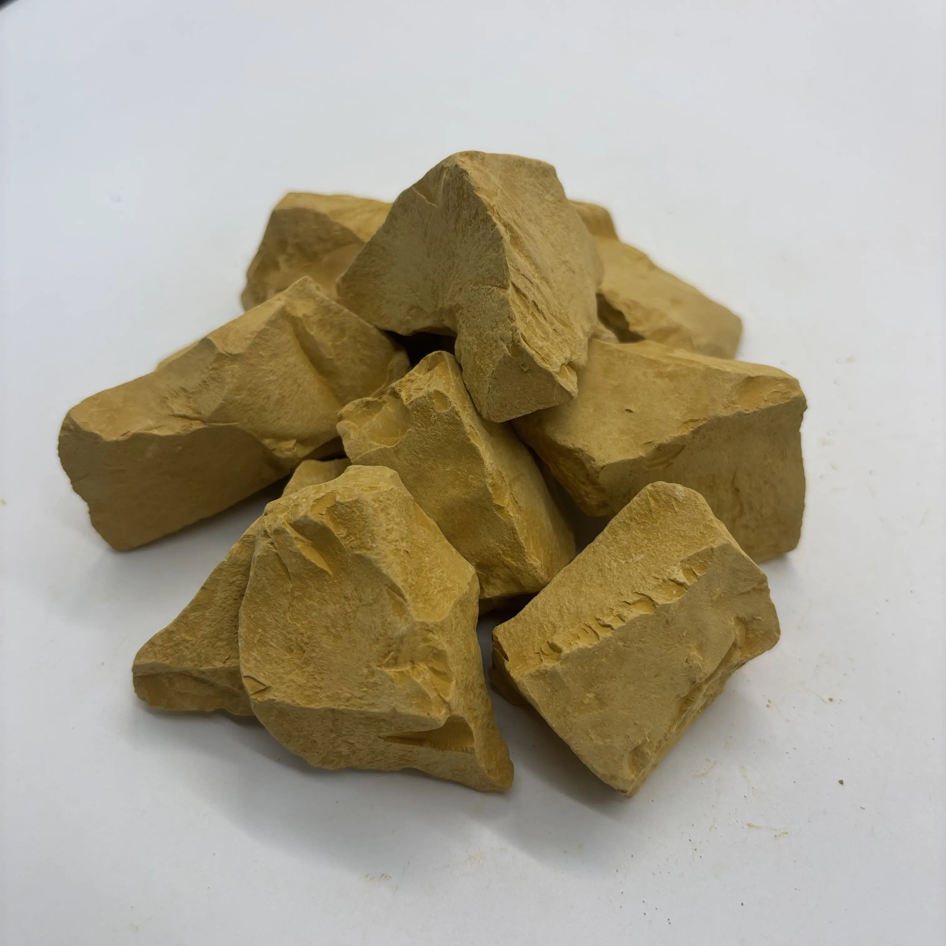 Golden Kaolin DIY Clay for Crafts, Edible & Cosmetic Grade, Hard Texture, Mildly Sticky When Wet, 200g(7oz) Garden Soil Additive
